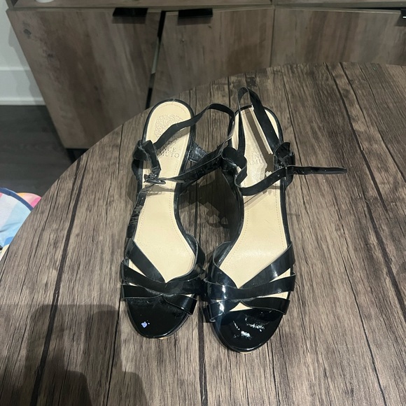 Black Vince Camuto platform high heeled sandals. - Picture 2 of 9
